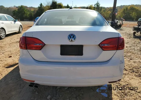 2014 Volkswagen Jetta Se z USA, uszkodzony, nr VIN 3VWD17AJ2EM223432